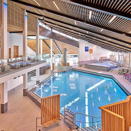 Fewo 20 - Appartement Im Rottalblick - Youngmodern Wohnen Mit Bademantelgang Zur Therme, Tv, Balkon Und Persoenlichem Gaesteempfang Von Astarte Estate Bad Griesbach  Dış mekan fotoğraf
