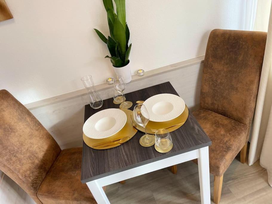Fewo 20 - Appartement Im Rottalblick - Youngmodern Wohnen Mit Bademantelgang Zur Therme, Tv, Balkon Und Persoenlichem Gaesteempfang Von Astarte Estate Bad Griesbach  Dış mekan fotoğraf