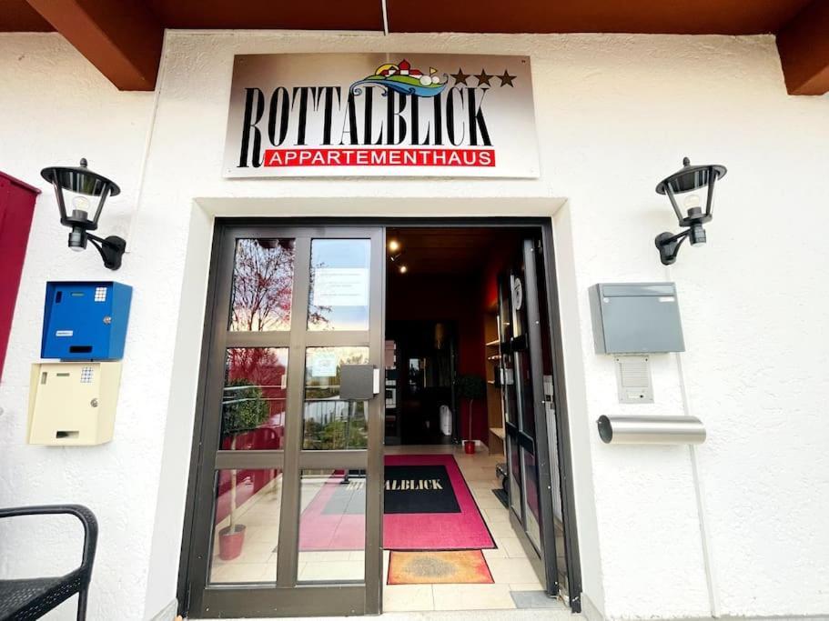 Fewo 20 - Appartement Im Rottalblick - Youngmodern Wohnen Mit Bademantelgang Zur Therme, Tv, Balkon Und Persoenlichem Gaesteempfang Von Astarte Estate Bad Griesbach  Dış mekan fotoğraf