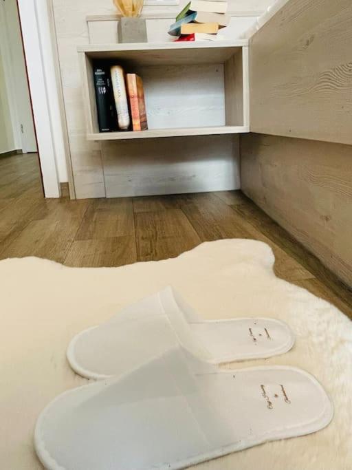 Fewo 20 - Appartement Im Rottalblick - Youngmodern Wohnen Mit Bademantelgang Zur Therme, Tv, Balkon Und Persoenlichem Gaesteempfang Von Astarte Estate Bad Griesbach  Dış mekan fotoğraf
