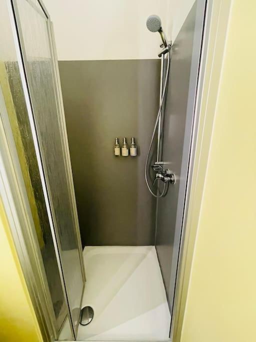 Fewo 20 - Appartement Im Rottalblick - Youngmodern Wohnen Mit Bademantelgang Zur Therme, Tv, Balkon Und Persoenlichem Gaesteempfang Von Astarte Estate Bad Griesbach  Dış mekan fotoğraf