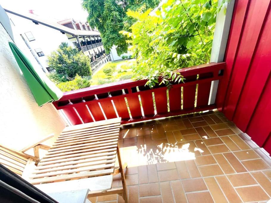 Fewo 20 - Appartement Im Rottalblick - Youngmodern Wohnen Mit Bademantelgang Zur Therme, Tv, Balkon Und Persoenlichem Gaesteempfang Von Astarte Estate Bad Griesbach  Dış mekan fotoğraf
