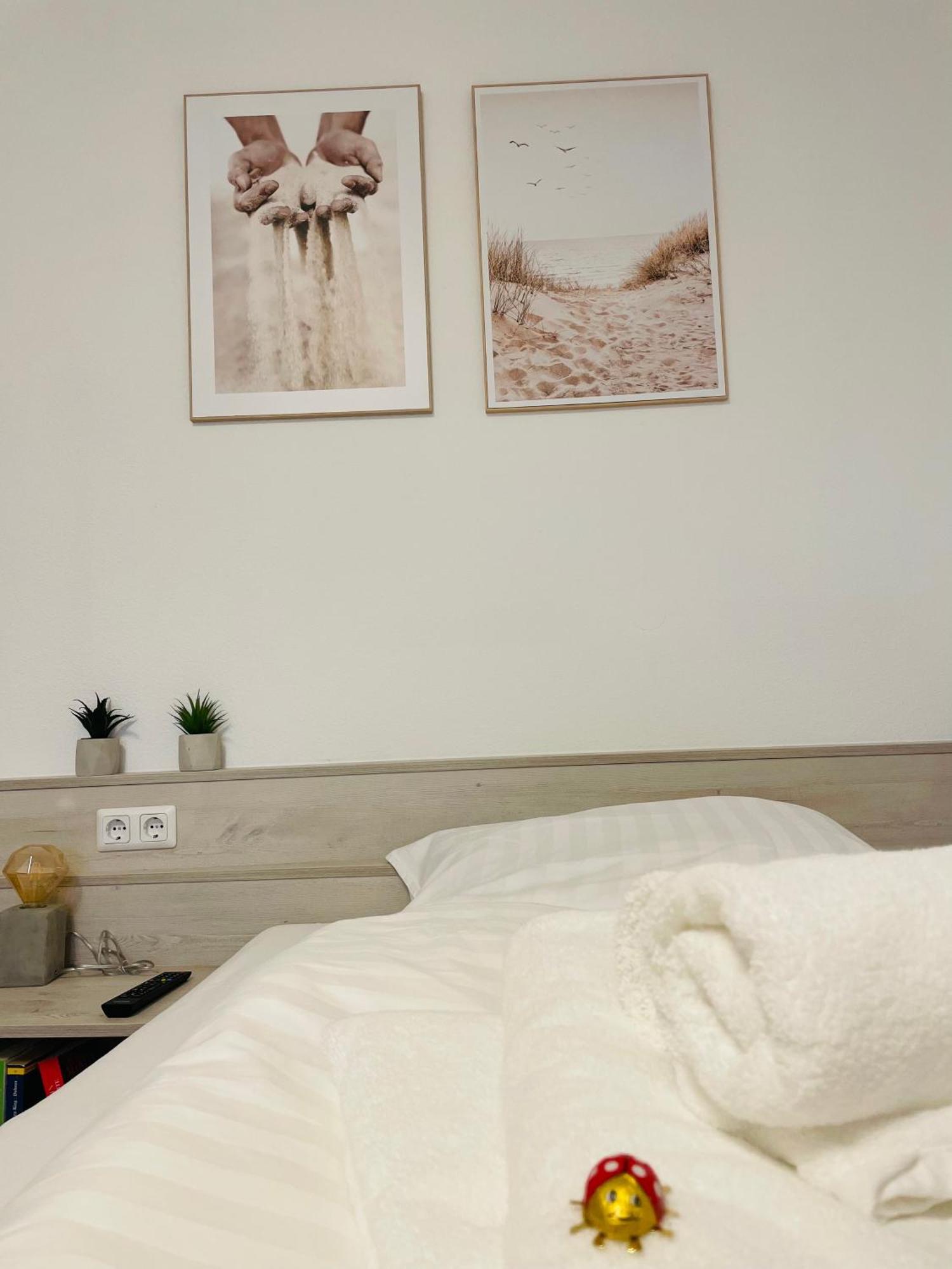 Fewo 20 - Appartement Im Rottalblick - Youngmodern Wohnen Mit Bademantelgang Zur Therme, Tv, Balkon Und Persoenlichem Gaesteempfang Von Astarte Estate Bad Griesbach  Dış mekan fotoğraf